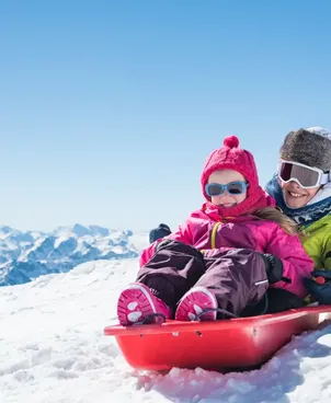 Piste de luge : top des meilleures pistes pour petits et grands